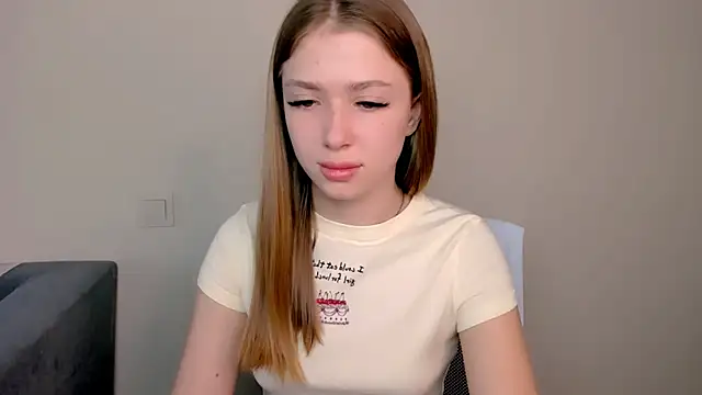 ElleLuv_'s cam snapshot