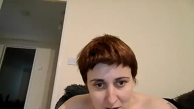 Tiara_XOX's cam snapshot