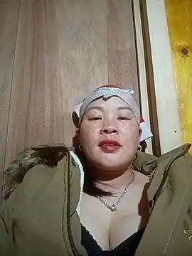 MinaYangon502's cam snapshot