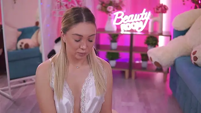 NadyaBlue's cam snapshot