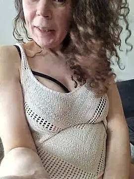 Isa363636 live sex cam