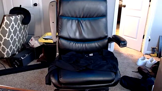 ShimmyLoe's cam snapshot