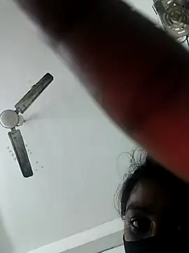 Cute-Janvi2's cam snapshot