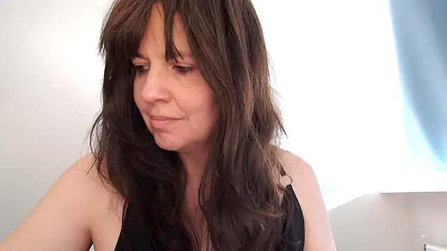 Ella_Next_Door's cam snapshot