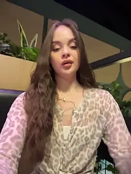 KristiRich live sex cam