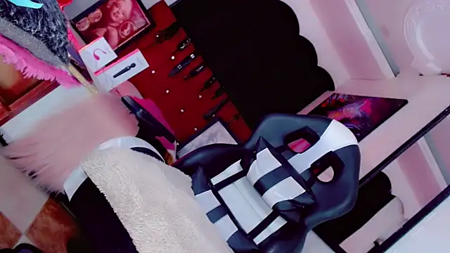 Yareth_Rouss_'s cam snapshot