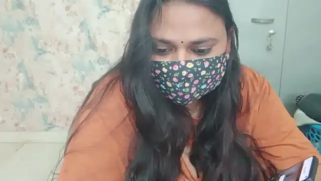 yoursnishaa's cam snapshot