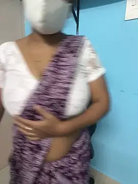 monal_95's cam snapshot