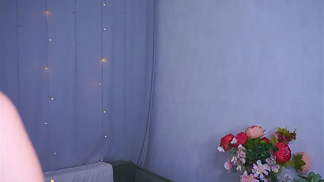 ElyseMangina's cam snapshot