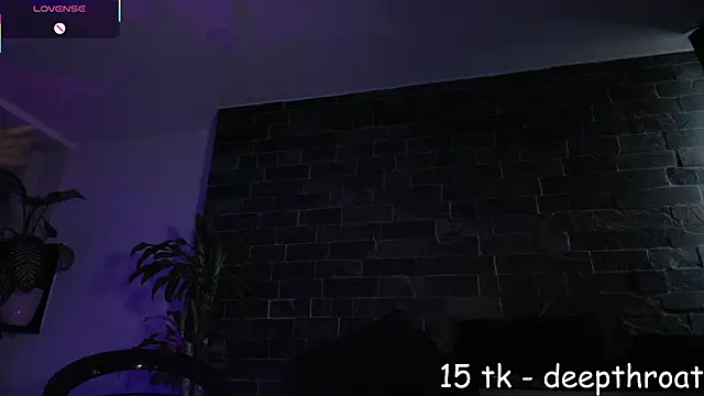 Jade_pleasure_'s cam snapshot