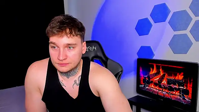 Chris_Tyson's cam snapshot