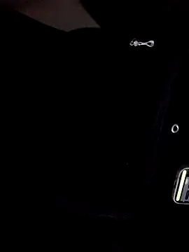 Rozaaaaforyoubigboob's cam snapshot