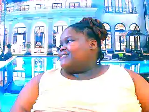 EbonyHotBuns's cam snapshot