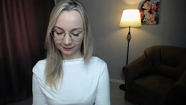 Ava_Elior's cam snapshot