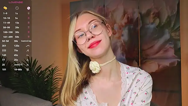 UdelaAllston's cam snapshot