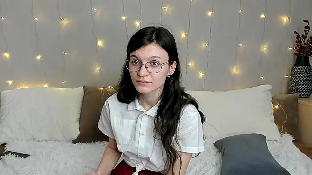 ThoraMarola's cam snapshot