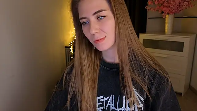 Alice_Chain's cam snapshot