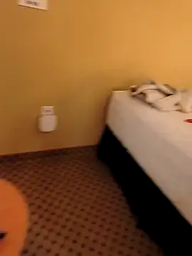 KRYZTALYNXXX's cam snapshot