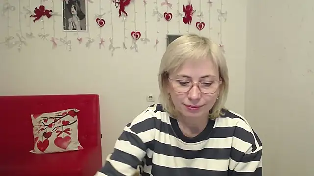 LaurenWishy's cam snapshot