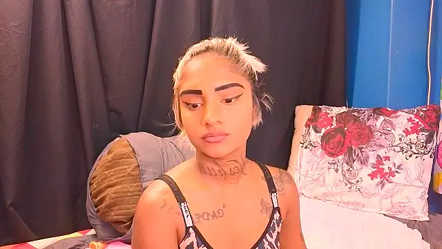 indiansumaya29's cam snapshot