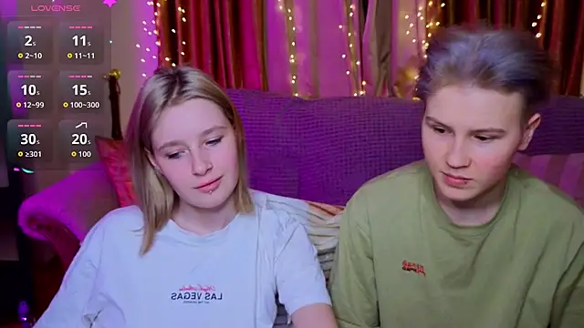 Girls_Fingers's cam snapshot