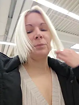 Sunny-Sin's cam snapshot