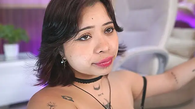 IzisLust's cam snapshot