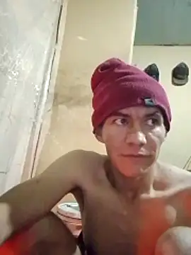 Cloud0nMycock live sex cam