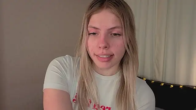 GinaNelson live sex cam