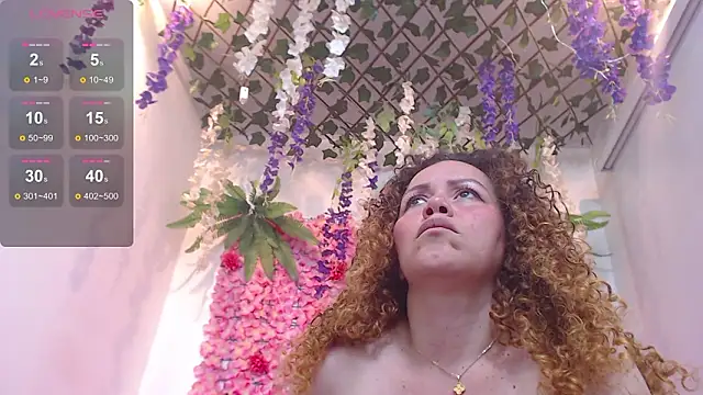 BLONDE_SEXYHOT's cam snapshot