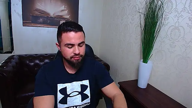 HayesWood's cam snapshot