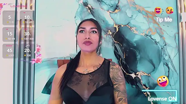 khiara_moretti live sex cam