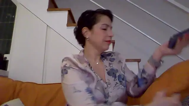 Rosinaya's cam snapshot