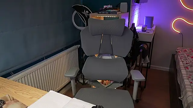 Alexycutie live sex cam