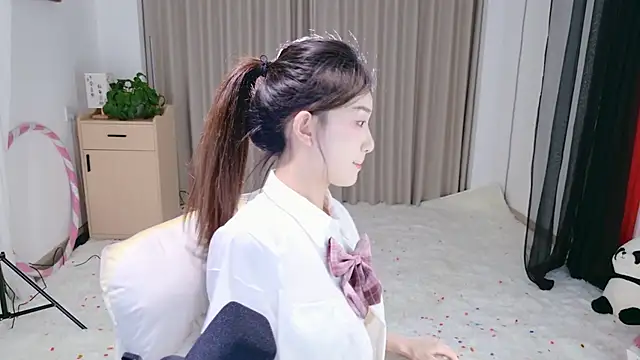 Dancing-Coco12 live sex cam