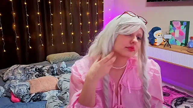 ElfieEva live sex cam