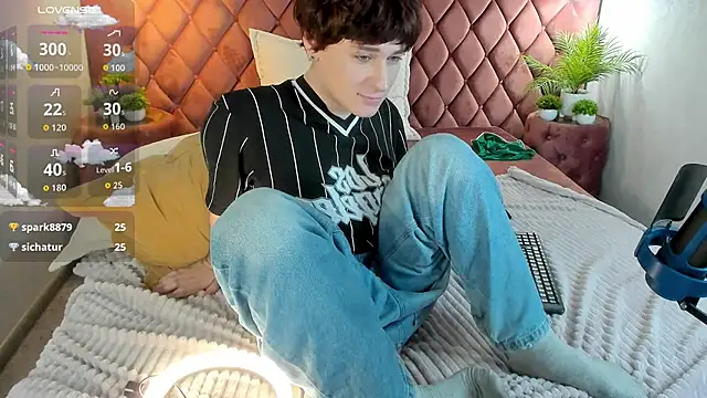 _YummyTony_'s cam snapshot