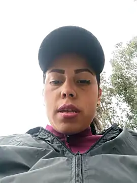 _andrea30 live sex cam