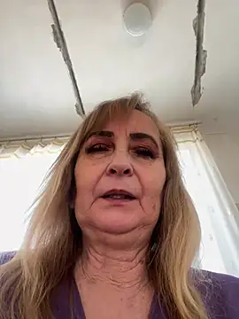 Irina2909@xh live sex cam