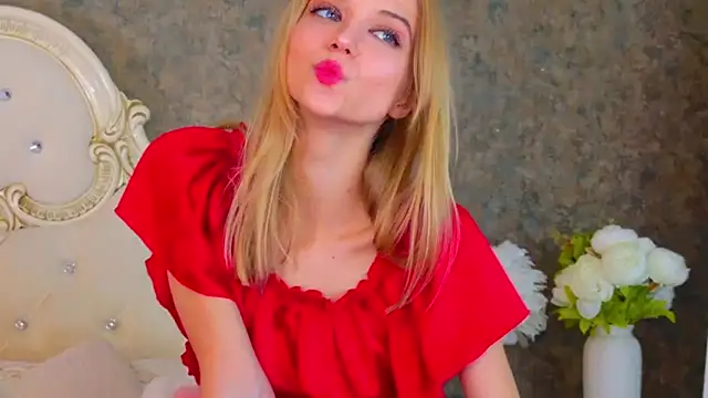 4example_Chloe's cam snapshot