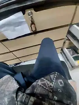 tomdear's cam snapshot