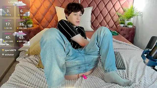 _YummyTony_'s cam snapshot