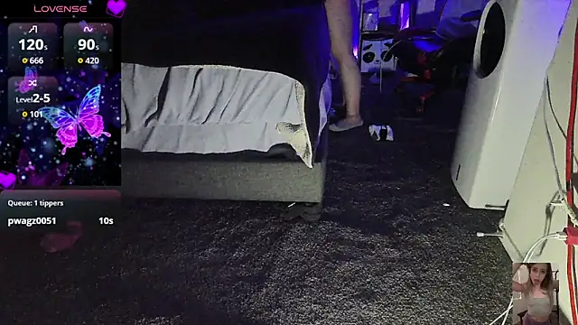 Blondiewithanass's cam snapshot