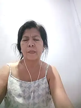 TropicalFlower's cam snapshot