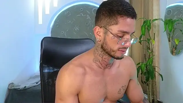 Alanrodgers live sex cam