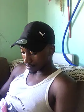 ManInbkack's cam snapshot