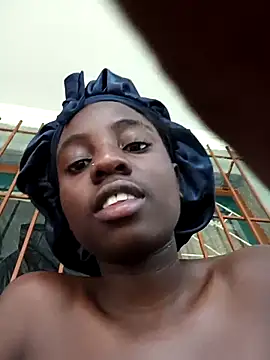 BlackPearl_19's cam snapshot