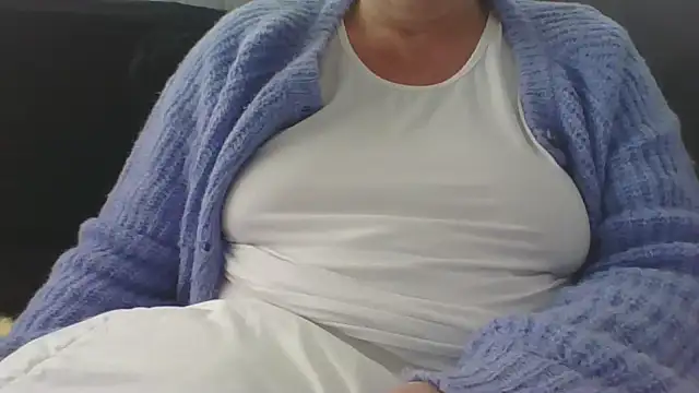 DragoneSFR's cam snapshot