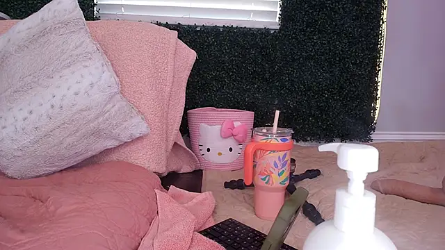 Lexibby69's cam snapshot