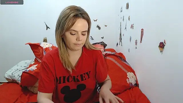 hotmilf4uxxx's cam snapshot